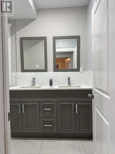 90 Spencer Avenue, Toronto, ON - Indoor Photo Showing Bathroom