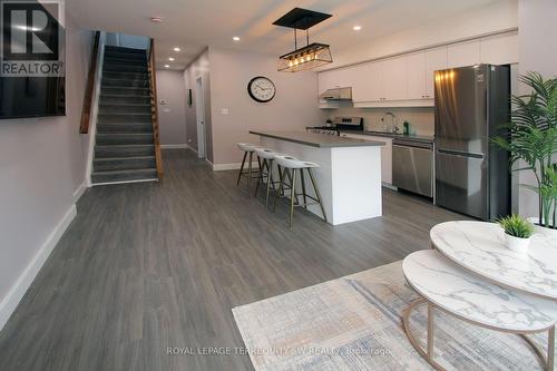 Upper - 2134 Dundas Street W, Toronto, ON - Indoor Photo Showing Kitchen With Stainless Steel Kitchen