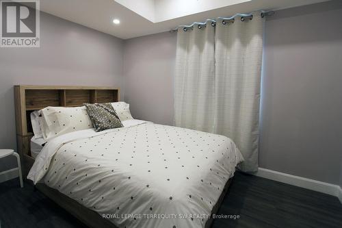 Upper - 2134 Dundas Street W, Toronto, ON - Indoor Photo Showing Bedroom