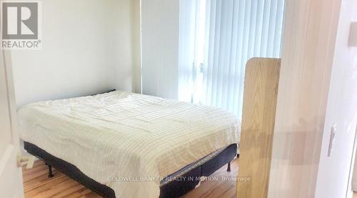 1310 - 75 Eglinton Avenue, Mississauga, ON - Indoor Photo Showing Bedroom