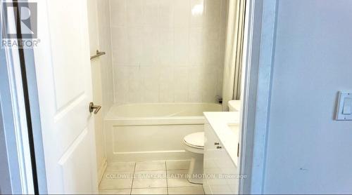 1310 - 75 Eglinton Avenue, Mississauga, ON - Indoor Photo Showing Bathroom