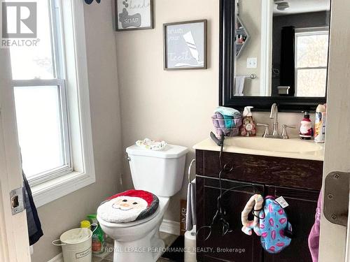 110 Eleventh Street E, Cornwall, ON - Indoor Photo Showing Bathroom