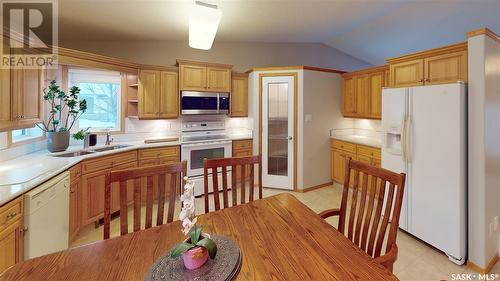 3062 Birch Crescent, Regina, SK - Indoor Photo Showing Kitchen With Double Sink