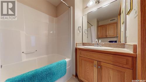 3062 Birch Crescent, Regina, SK - Indoor Photo Showing Bathroom