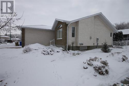 3062 Birch Crescent, Regina, SK - Outdoor