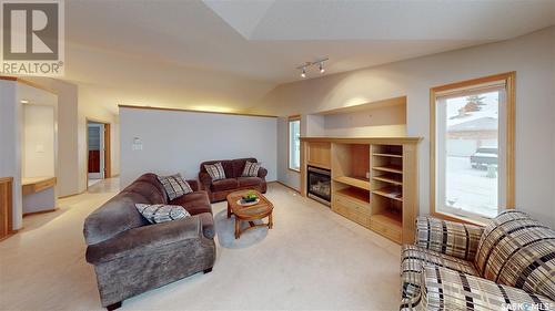 3062 Birch Crescent, Regina, SK - Indoor Photo Showing Living Room