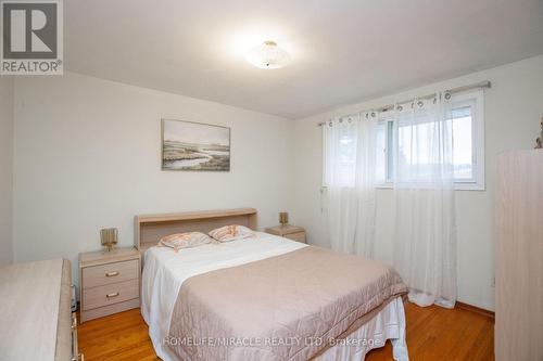 6 Glenmurray Court S, Hamilton, ON - Indoor Photo Showing Bedroom