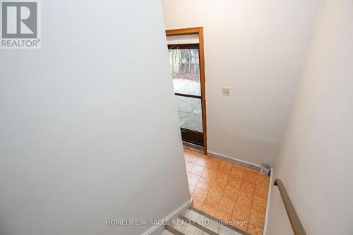 6 Glenmurray Court S, Hamilton, ON - Indoor Photo Showing Other Room