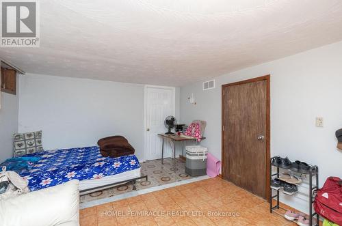 6 Glenmurray Court S, Hamilton, ON - Indoor Photo Showing Bedroom