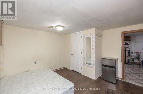 6 Glenmurray Court S, Hamilton, ON - Indoor Photo Showing Bedroom