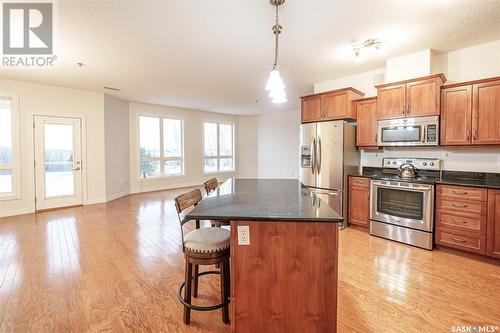 304 401 Cartwright Street, Saskatoon, SK - Indoor Photo Showing Kitchen