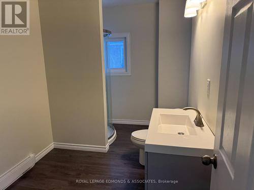 256 Renfrew Street, Pembroke, ON - Indoor Photo Showing Bathroom