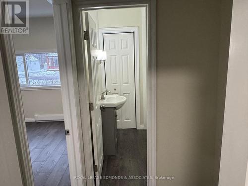 256 Renfrew Street, Pembroke, ON - Indoor Photo Showing Bathroom