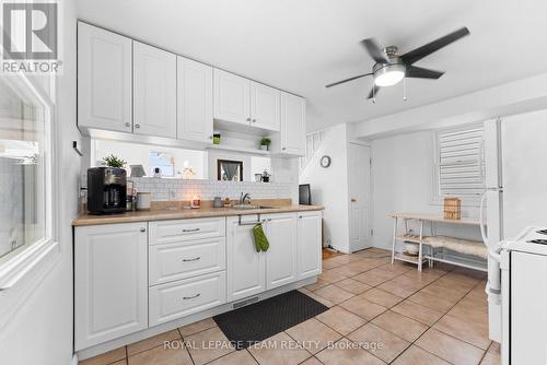 43 Mutual Avenue, Renfrew, ON - Indoor Photo Showing Kitchen