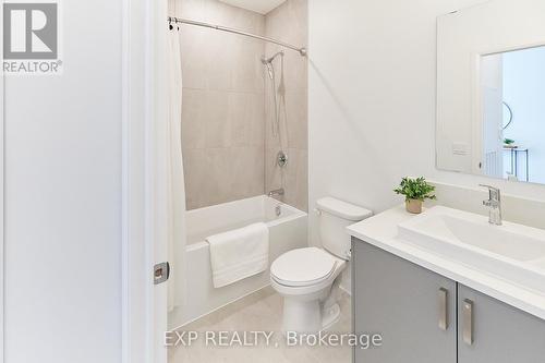 105 - 4842 Bank Street, Ottawa, ON - Indoor Photo Showing Bathroom