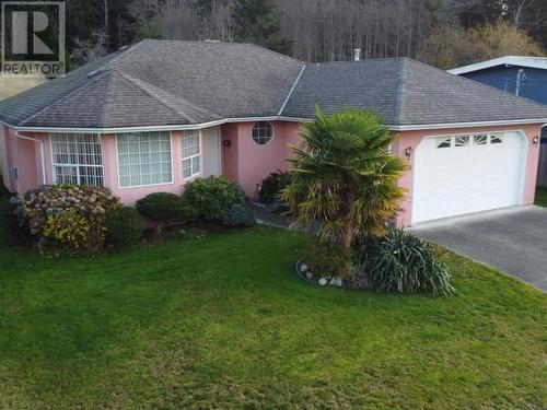 6358 King Ave, Powell River, BC - Outdoor