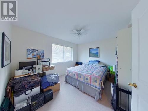 6358 King Ave, Powell River, BC - Indoor Photo Showing Bedroom