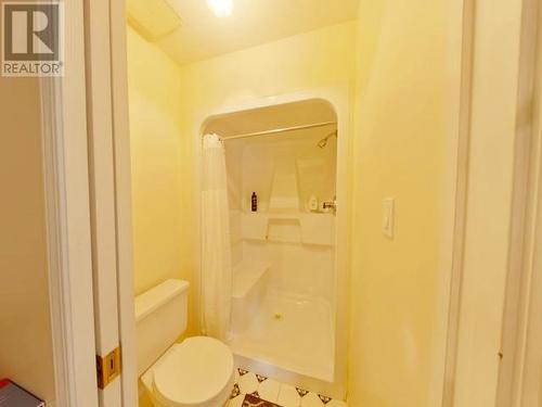 6358 King Ave, Powell River, BC - Indoor Photo Showing Bathroom