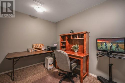 373 Rio Drive S, Kelowna, BC - Indoor Photo Showing Office