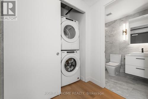 401 - 10 James Street, Ottawa, ON - Indoor Photo Showing Laundry Room