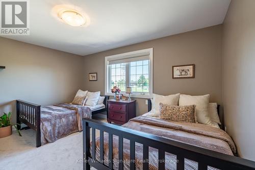 81 Glancaster Road, Hamilton (Ancaster), ON - Indoor Photo Showing Bedroom