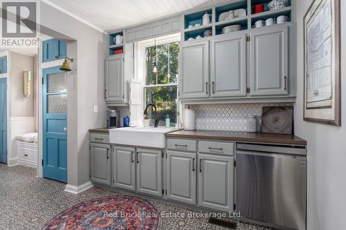 23 Mill Street East Street, Centre Wellington (Elora/Salem), ON - Indoor Photo Showing Kitchen