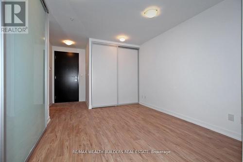 210 - 377 Madison Avenue, Toronto, ON - Indoor Photo Showing Other Room