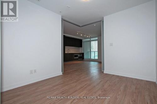 210 - 377 Madison Avenue, Toronto, ON - Indoor Photo Showing Other Room