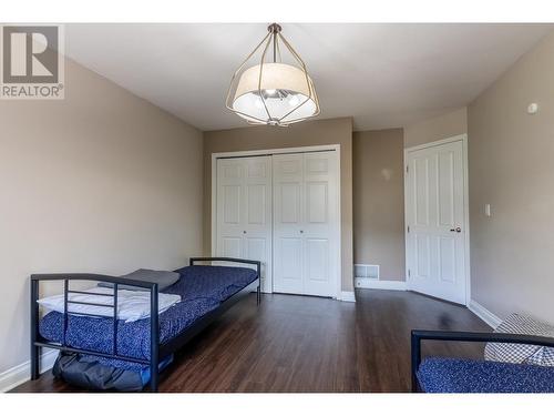 935 Dominion Street, Kamloops, BC - Indoor Photo Showing Bedroom