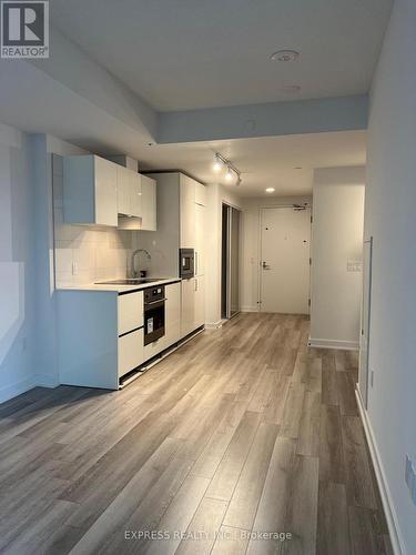 2311 - 230 Simcoe Street, Toronto, ON - Indoor Photo Showing Kitchen