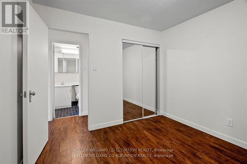 16 - 2676 Yonge Street, Toronto, ON - Indoor Photo Showing Other Room