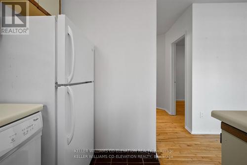 106 - 2676 Yonge Street, Toronto, ON - Indoor Photo Showing Laundry Room