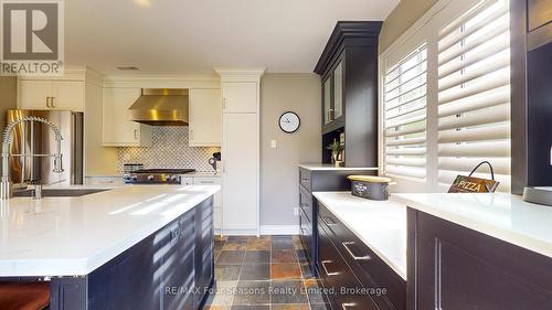 108 Liisa'S Lane, Blue Mountains (Blue Mountain Resort Area), ON - Indoor Photo Showing Kitchen