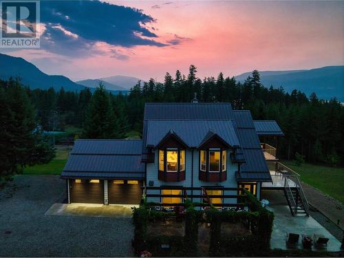 2672 Mckenzie Road, Sorrento, BC - Outdoor