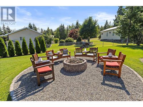 2672 Mckenzie Road, Sorrento, BC - Outdoor With Backyard