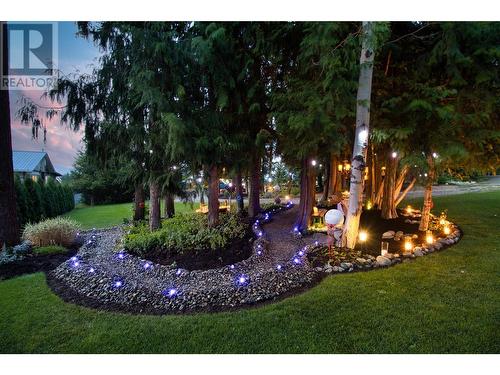 2672 Mckenzie Road, Sorrento, BC - Outdoor