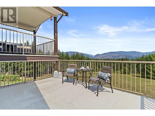 2672 Mckenzie Road, Sorrento, BC - Outdoor With Exterior