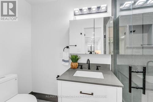 35 Munford Crescent, Toronto, ON - Indoor Photo Showing Bathroom