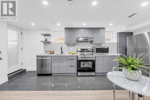 35 Munford Crescent, Toronto, ON - Indoor Photo Showing Kitchen With Upgraded Kitchen