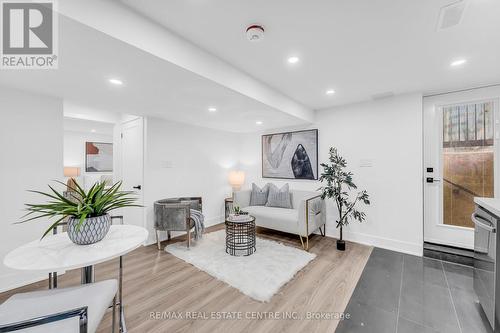 35 Munford Crescent, Toronto, ON - Indoor Photo Showing Living Room