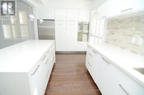 3 Princess Diana Drive, Markham, ON - Indoor Photo Showing Kitchen