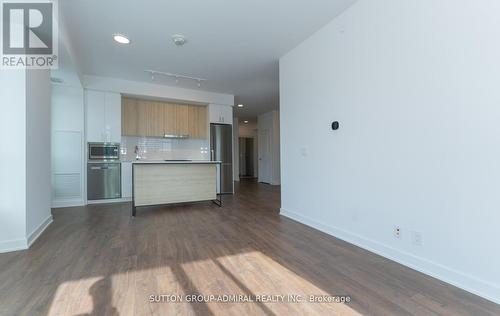 A-316 - 30 Upper Mall Way, Vaughan, ON - Indoor Photo Showing Kitchen