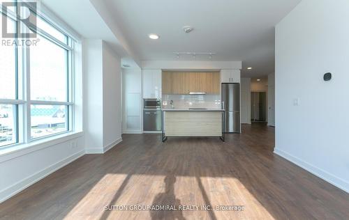 A-316 - 30 Upper Mall Way, Vaughan, ON - Indoor Photo Showing Kitchen