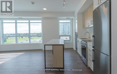 A-316 - 30 Upper Mall Way, Vaughan, ON - Indoor Photo Showing Kitchen With Upgraded Kitchen