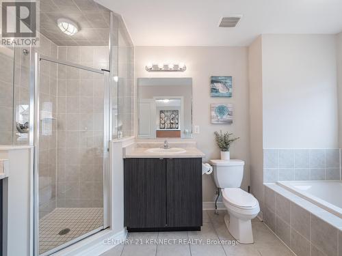 49 Finegan Circle, Brampton, ON - Indoor Photo Showing Bathroom