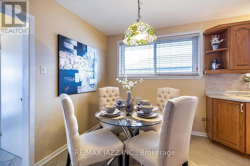 903 Hutchison Avenue, Whitby (Downtown Whitby), ON - Indoor Photo Showing Dining Room