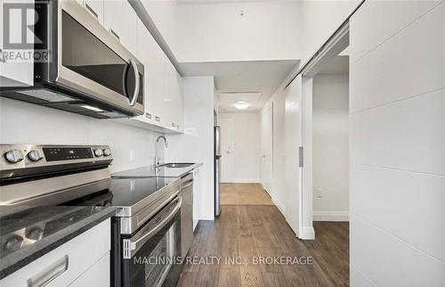 410 - 652 Princess Street, Kingston (Central City East), ON - Indoor Photo Showing Kitchen