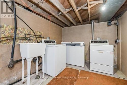 19 Peel Street W, Mapleton (Alma), ON - Indoor Photo Showing Laundry Room