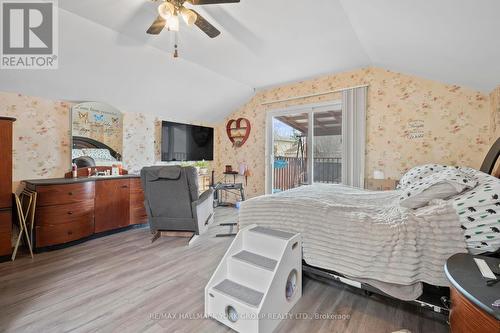 778 Sheppard Avenue, Georgina, ON - Indoor Photo Showing Bedroom