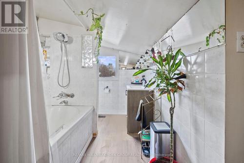 778 Sheppard Avenue, Georgina, ON - Indoor Photo Showing Bathroom